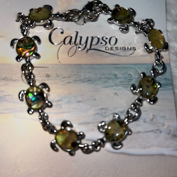 🛍NWT 🛍 BEAUTIFUL Abalone Costume Jewelry Turtle Bracelet in package . - Picture 2 of 2